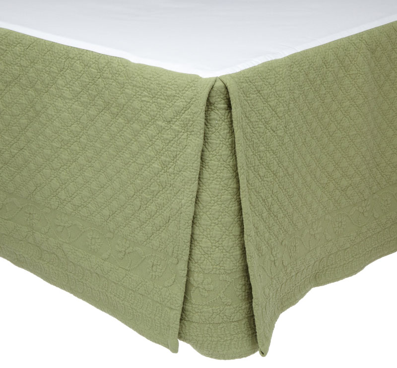 T155-11182FULLBSFRN By Ellery Homestyles King Charles Matelasse Full Bedskirt, Fern [Misc.]