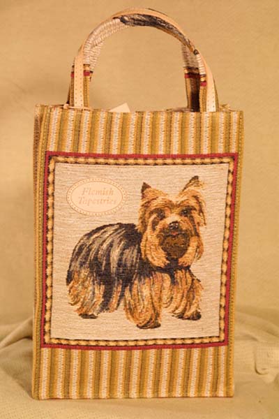 D155-145-12*8 Menen ( 8190/10) Tapestries: Tapestry gallery - Over 1500 tapestries and tapestry decorating accessories - Finest quality - Wide selection - Competitive prices - Source for wholesale ta