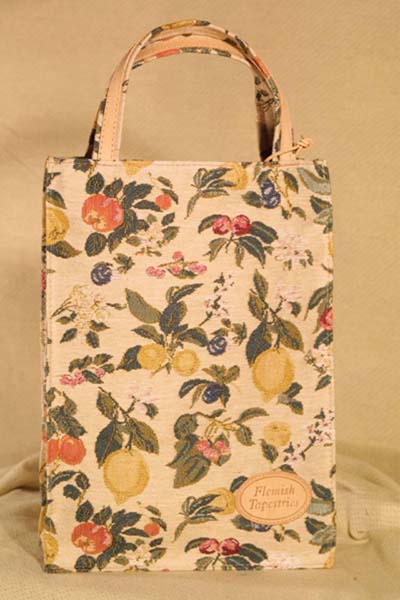 D155-146-12*8 Menen (8159/1) Tapestries: Tapestry gallery - Over 1500 tapestries and tapestry decorating accessories - Finest quality - Wide selection - Competitive prices - Source for wholesale tape