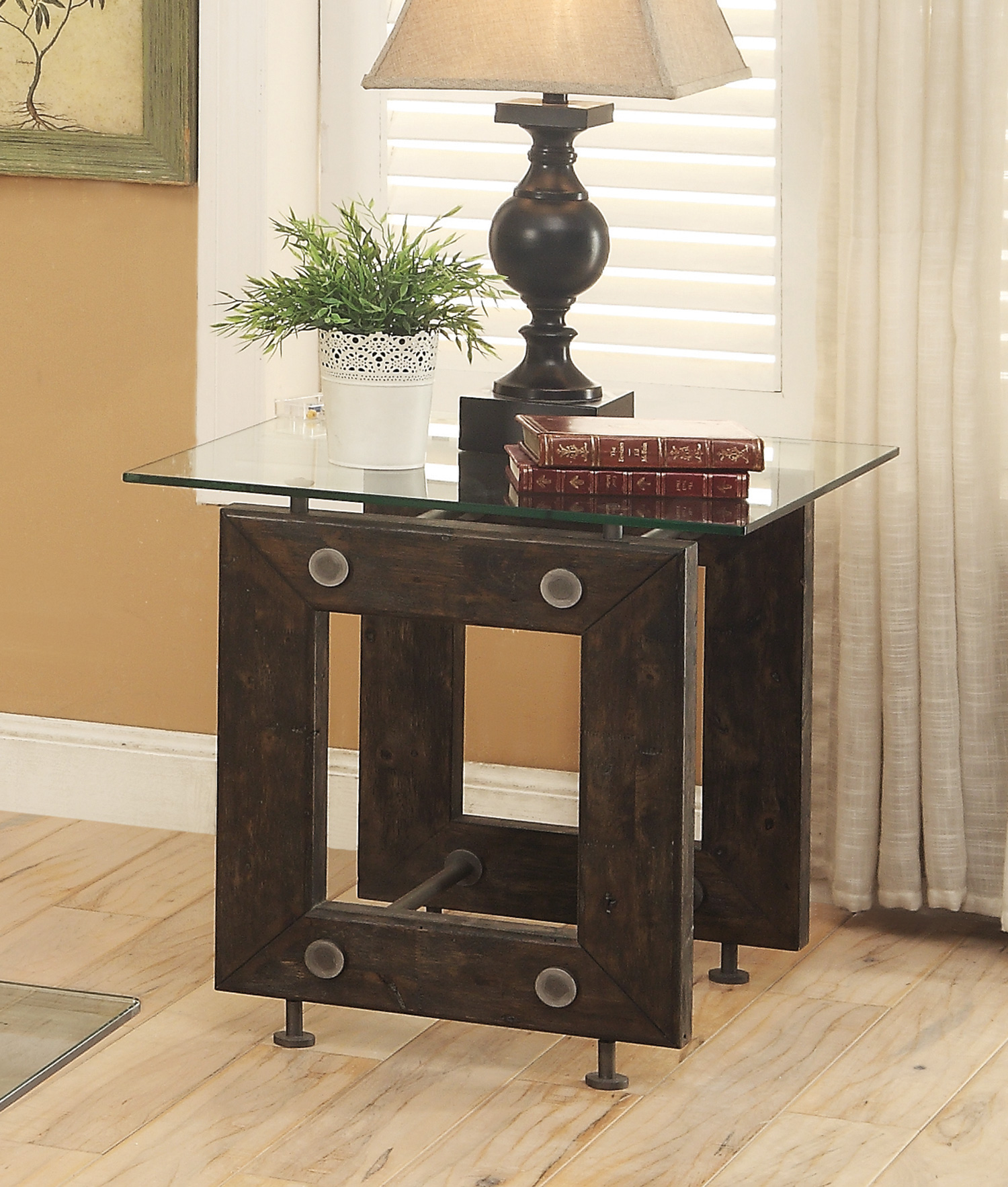 D159-704277 By Coaster End Table