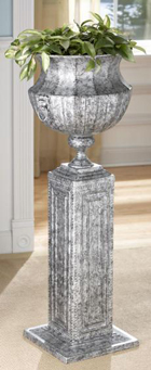 Planters & Plant Stands